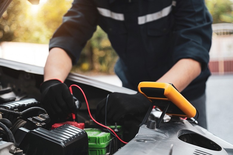 Car Battery Maintenance: Tips for Optimal Longevity 2026